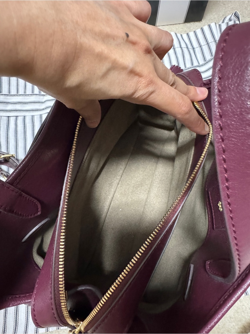 Anya Hindmarch Plum Leather Structured Top-Handle Satchel - Picture 12 of 16